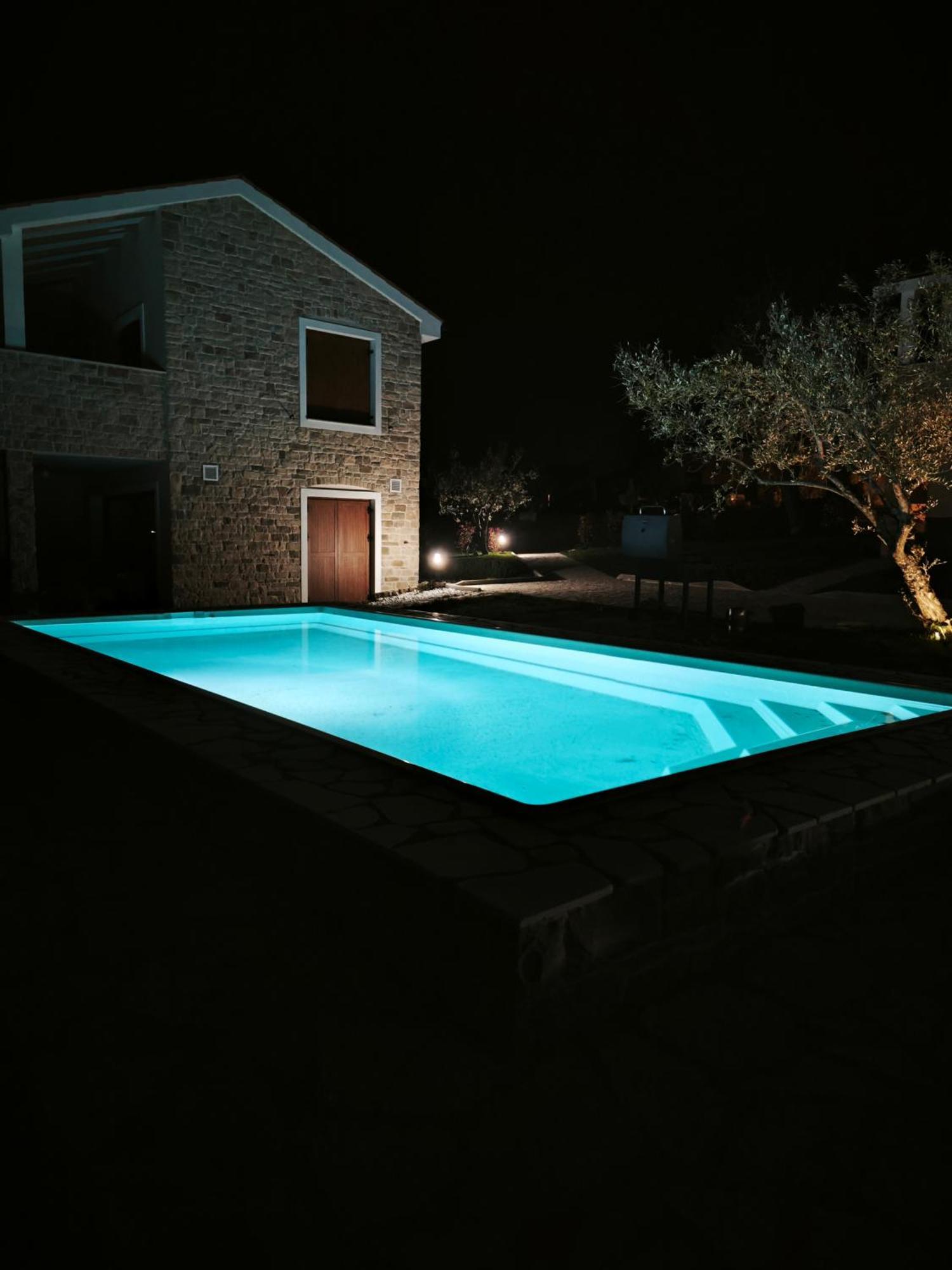 Nova With Pool Holiday home